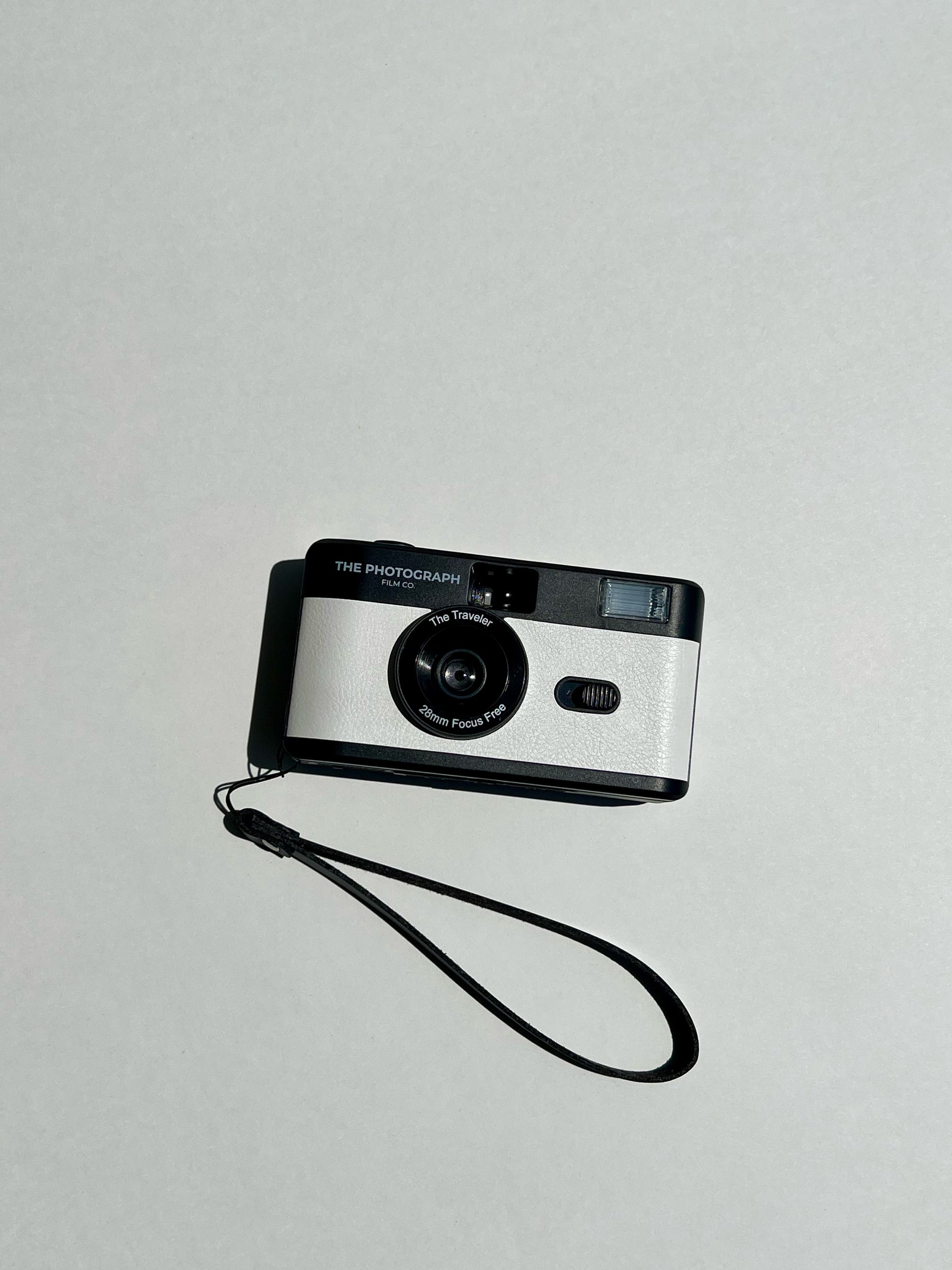The Traveler - 35mm Film Camera - White – The Photograph Film Co.